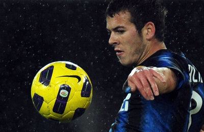 Bătăuşul dat afară! » Malines i-a reziliat contractul lui Alibec