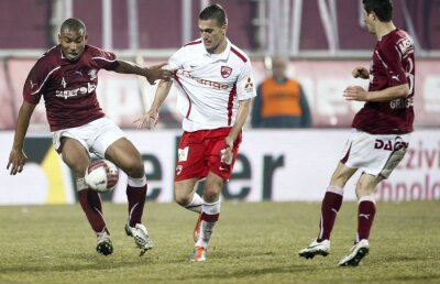 Avem Dinamo - Gaz Metan şi FC Vaslui - Rapid în semifinalele Cupei României