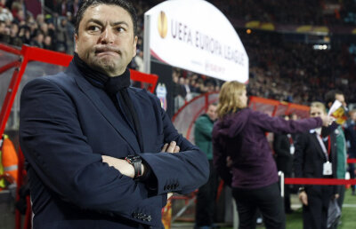 Patronul Stelei a dezvăluit cum îl ţine sub presiune pe Ilie Stan: "Vezi că am vorbit cu Grigoraş" :-S