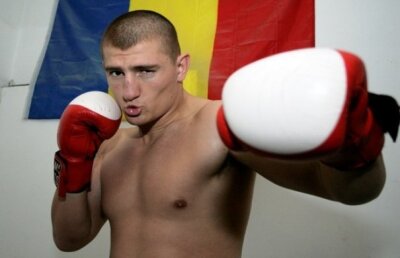 VIDEO! Catalin Morosanu, coplesit de femei dezbracate