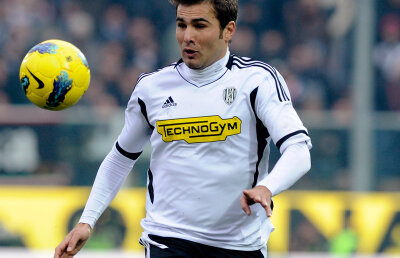 Mutu pleacă în exil » Patronul Cesenei şi-a trimis jucătorii în cantonament pe termen nelimitat