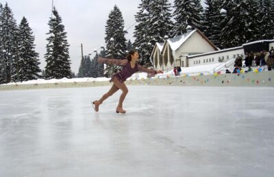 Scump, domnule, scump! Dincolo era mai ieftin! » Patinoarul din Poiana Braşov va costa cel puţin 8 milioane de euro