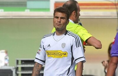 Fanii Cesenei nu-l mai vor pe Mutu: ”Gata cu vedetele! Băgaţi tinerii!”