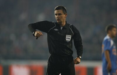 Balaj a refuzat pungile-cadou de la mureşeni, cerînd să fie golit conţinutul în faţa observatorilor! Despre ce atenţii era vorba