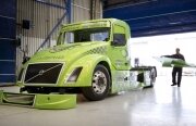 Volvo ţinteşte un record mondial de viteză cu...