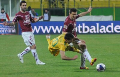 VIDEO Bărbaţi în negru » Vasluiul a pierdut şi al treilea meci cu Rapid din acest sezon