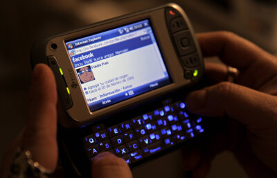 Aplicaţia prin care îţi declari duşmanii şi antipatiile pe Facebook