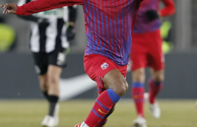 Hagi e şocat de "OZN-ul" Stelei: ”Poate nu i-a spus nimeni că trebuie să dea goluri!”:)