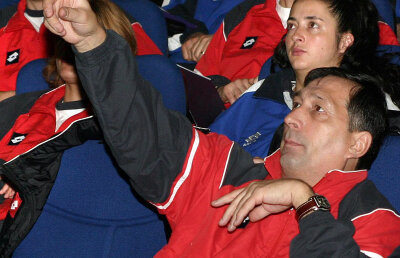 Fără arbitri străini. Deocamdată! » Crăciunescu a mai cîştigat o bătălie în războiul cu preşedinţii din Liga 1