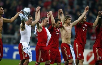 VIDEO Continuă lupta la vîrf în Bundesliga: victorii pentru Bayern şi Dortmund