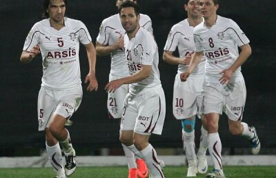 Mîndria Ardealului? » Rapidul s-a distrat în Gruia cu CFR, cîştigînd cu un umilitor 5-0!