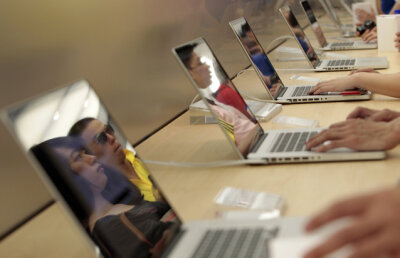 Coşmarul Apple: Un virus a transformat 600.000 de Mac-uri în zombie. Verifică-ţi computerul, infectarea se produce automat