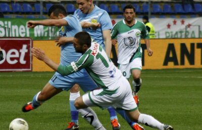 Dărîmaţi! Şumudică şi-a găsit jucătorii plîngînd în vestiar după înfrîngerea cu Chiajna