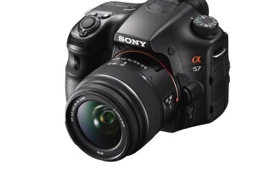 Sony α57 la 3400 lei