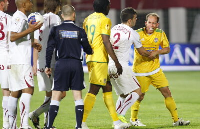 MINUNE în Săptămîna Mare! :) Porumboiu a pierdut, dar laudă arbitrajul: "Impecabil! Îi felicit public"