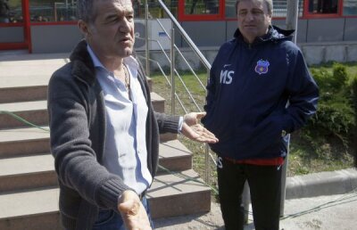 Gigi Becali: "MM şi Stoichiţă bat cîmpii! Cum să fie bun un egal cu Oţelul?"
