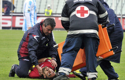 De ce se moare jucînd fotbal? » Dispariţia lui Morosini e ultima dramă dintr-o serie cu o frecvenţă exponenţială