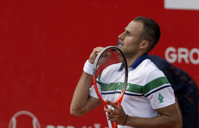 Unu din trei » Copil, singurul român care a reuşit să se califice ieri în turul doi