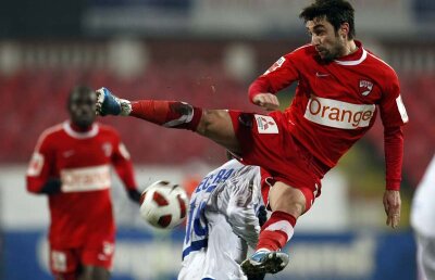 S-au fript! » Dinamoviştii n-au avut răbdare cu Bakaj şi acum nu ştiu cum să-l aducă înapoi