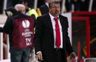 Schimbare la Dinamo » Bonetti out, vine "Săpăligă"?