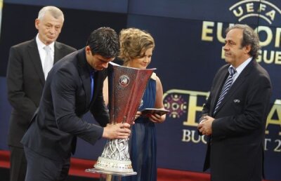 Cum s-a născut finala Europa League de la Bucureşti!