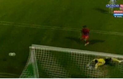 De ce n-a nimerit Tatu poarta din 6 metri » Ajută-ne şi tu! :)