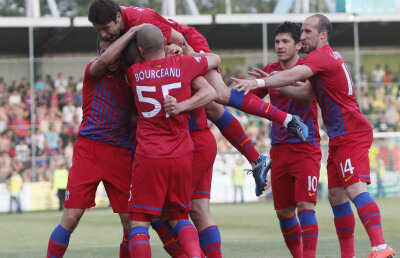 Martinovici e optimist: "Sîntem Steaua, putem juca şi în 10. Merităm titlu"