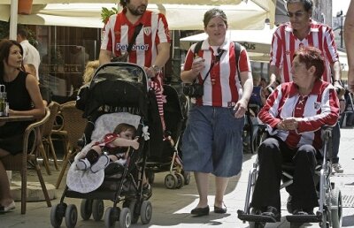 Cum se numeşte acest oraş necunoscut, cu oameni care rîd?