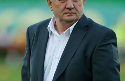 Adrian Porumboiu acuză Pandurii: "Le-au luat valizele minţile! Primarul dădea cu picioarele în uşă, scuipa, a sărit la Stanciu!"