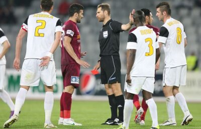 U Cluj - CFR Cluj se rejoacă din minutul 1, de la 0-0!