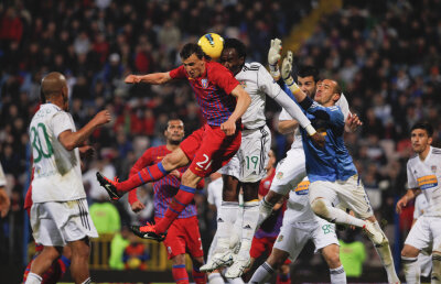 Cine termină pe locul doi? » În viziunea cititorilor, FC Vaslui va prinde locul de Liga Campionilor