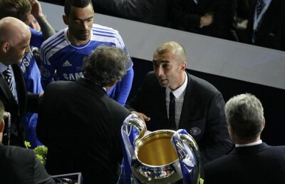 Pleacă sau nu? Preşedinte Chelsea: ”Nu este exclus să-l păstrăm pe Di Matteo” :)