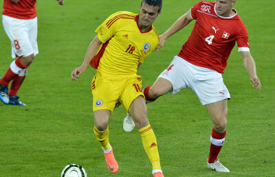 Fără vîrfuri de careu » Atacanţii naţionalei cad pe capete la lot