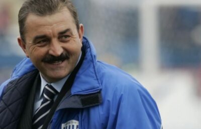 Ionuţ Popa este în culmea fericirii: "O să sărbătoresc în pielea goală, cu două sticle de vin şi trei maşini frumoase" :D