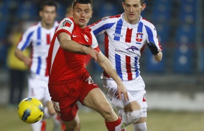 "Cîinii" adulmecă problemele financiare de la Oţelul » După Antal, vor şi fundaş de la Galaţi