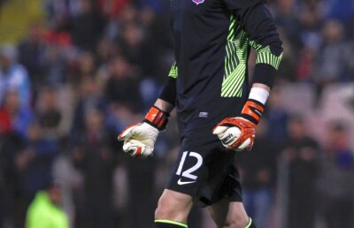 Tătă, rivalul lui Stancu » Portarul Stelei e dorit în Turcia