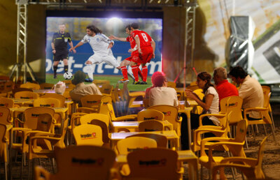 Cum văd meciurile de la Euro cei care nu prind Dolce