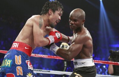 Şocul anului! » Înfrîngere controversată pentru Pacquiao, Bradley noul campion la semimijlocie