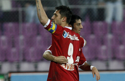 Operaţiunea ”Prietenia” » Niculescu încearcă să îi aducă pe Munteanu şi Dănciulescu la U Cluj