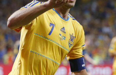 VIDEO Şeva s-a întors! Dubla fostului golgeter al Milanului a îngropat Suedia lui Ibrahimovici