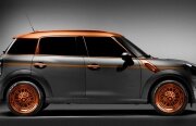 Un MINI Countryman a fost decorat în stil steampunk