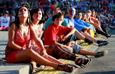 Cum am trăit ieri EURO 2012 » Vezi aici cele mai tari imagini!