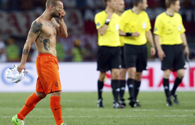 Imploră milă » Portocaliii şi-au pierdut spiritul şi automatismele şi nu mai cred în minunea calificării