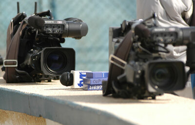 Cătălin Tolontan a strîns mărturii din mai multe surse care descriu culisele cedării meciurilor de la Euro » Contractul a dispărut, vor apărea procurorii