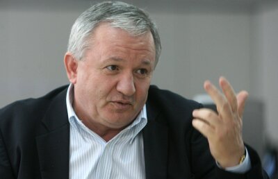 Adrian Porumboiu: "Urmează să mai luăm doi atacanţi, care să sperăm că sînt perlele şi nu falsuri"