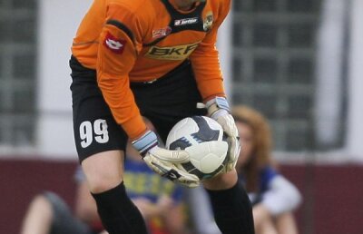 Transferuri de criză » Rapid îl aduce pe fostul portar al lui Poli, Pedro Taborda