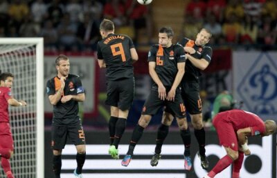 VIDEO + FOTO Frică de fotbal » Olanda termină Euro cu cel mai prost bilanţ din istoria sa la turneele finale: zero puncte