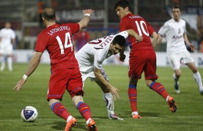 Reghe şi Sabău au strategii asemănătoare » Aşa vor arăta Steaua şi Rapid sezonul viitor