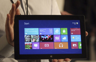 Microsoft a lansat Suface, concurentul iPad. Vezi ce caracteristici are noua tabletă şi cât va costa