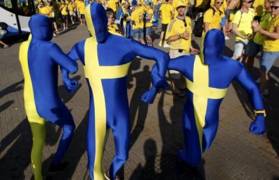 Pariază LIVE pe Suedia - Franţa şi Anglia - Ucraina! Ai 200 lei bonus!